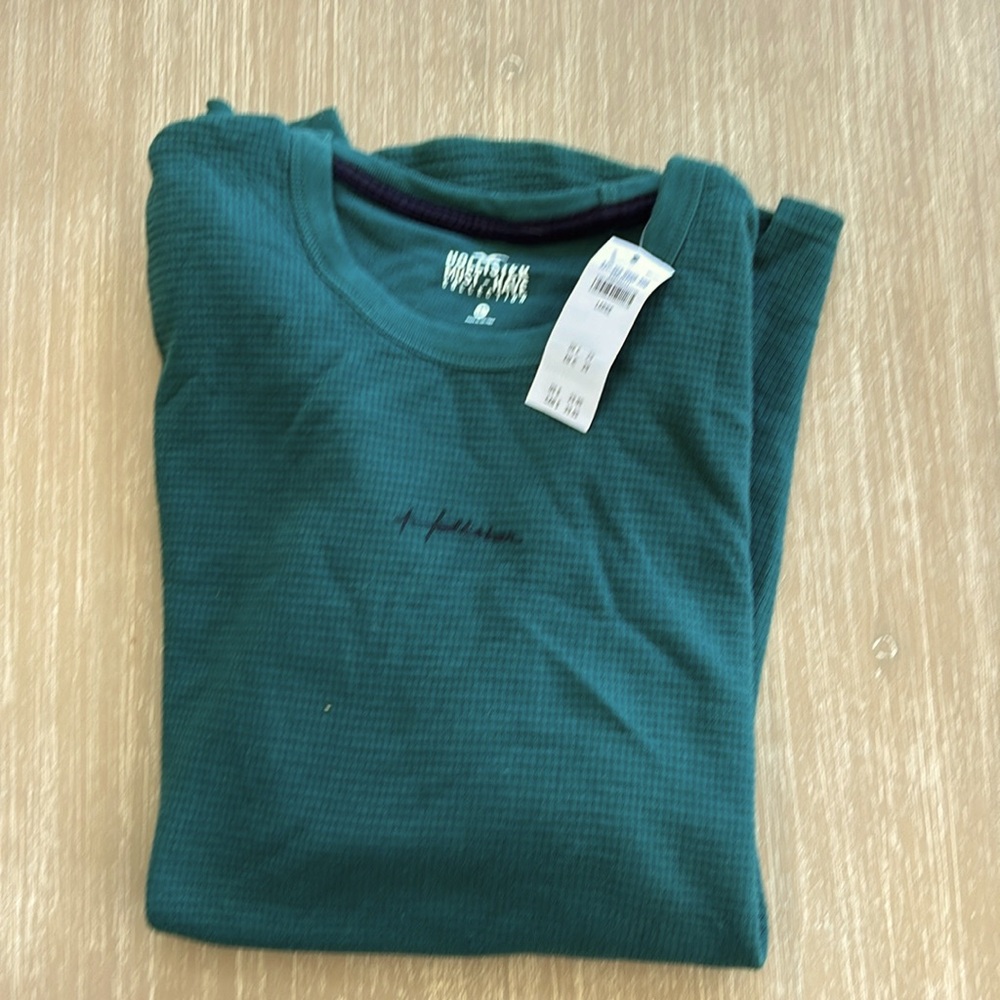 Hollister men’s waffle long sleeve Henley